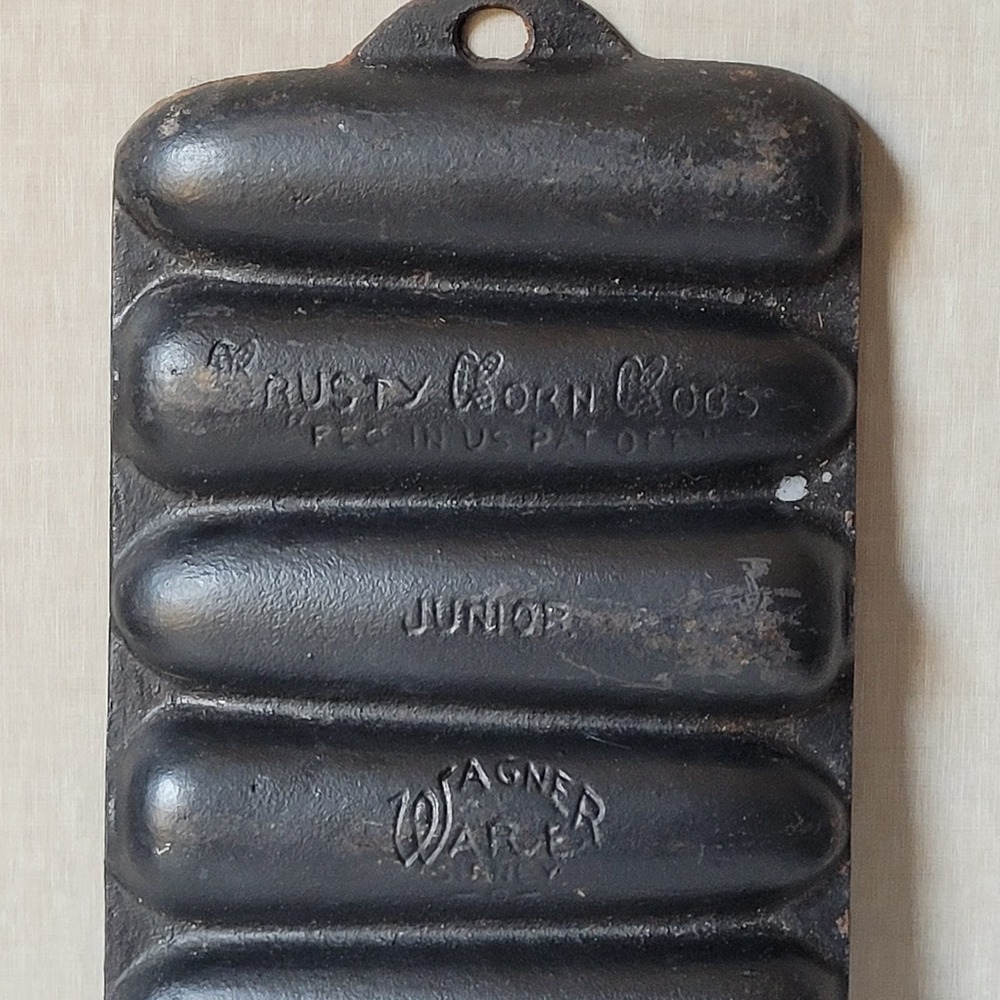 Vintage Cast Iron Cornstick Pan 7-Slot Cornbread Mold Unmarked Rustic Farmhouse